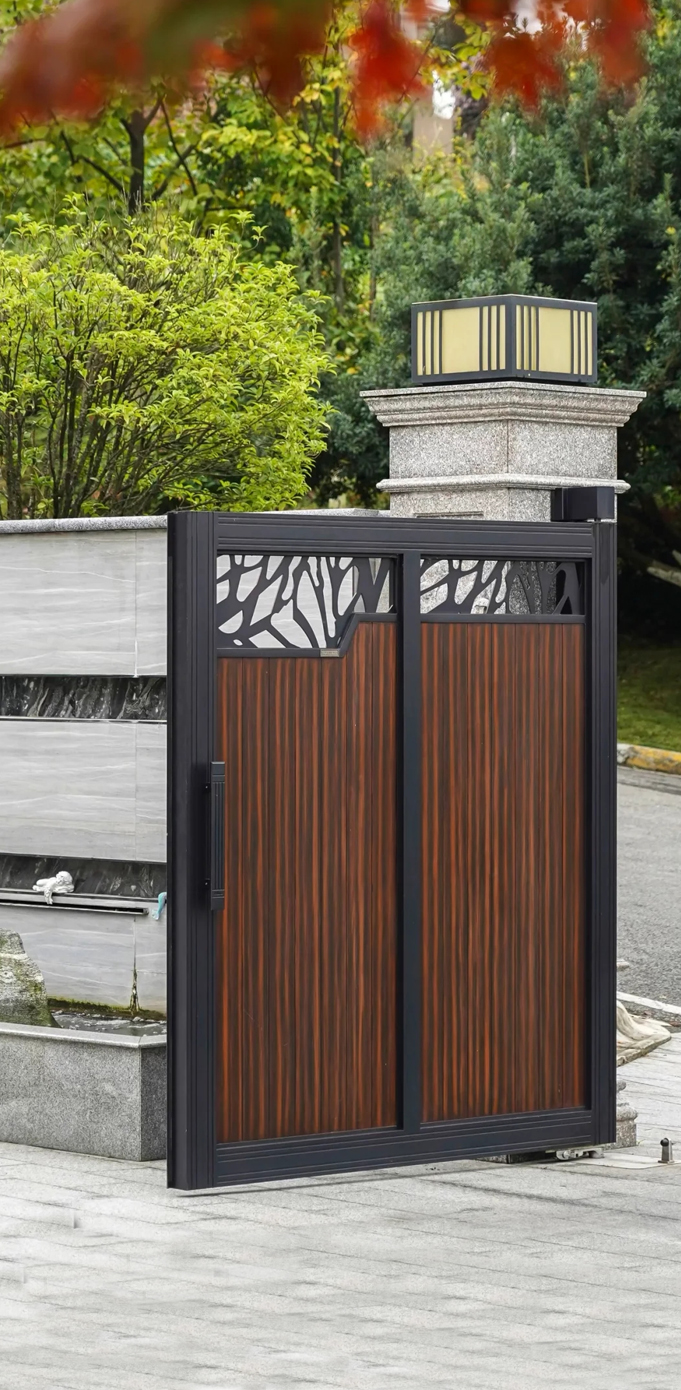 Aluminum Courtyard Gates