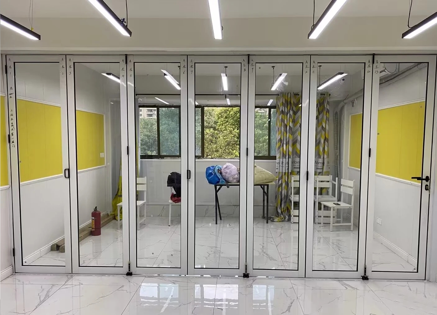 White Aluminum Bi Fold Doors Commercial Office Partition